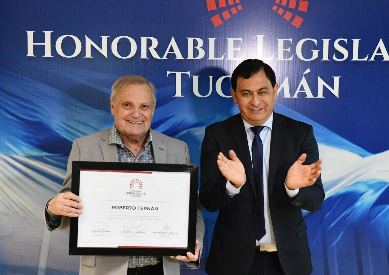 La Legislatura rindió homenaje a Roberto Ternán por su aporte al folklore argentino