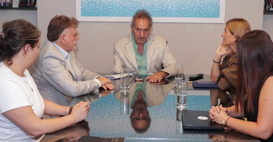 Avanzan gestiones para sostener la ruta aérea Tucumán–Lima