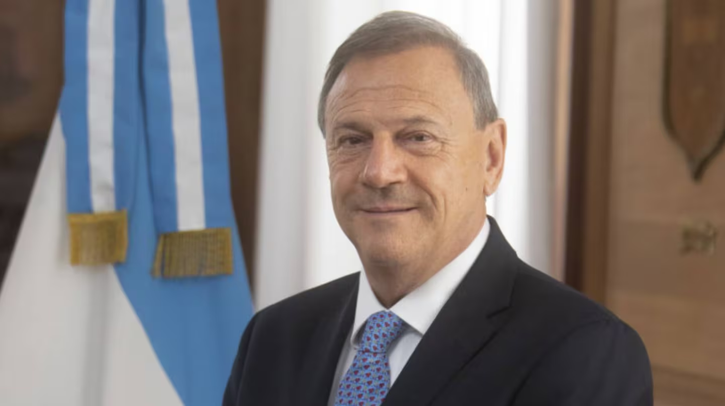 El Ejecutivo oficializó cambios en el RENAPER, la UIF, Transporte y el ENARGAS