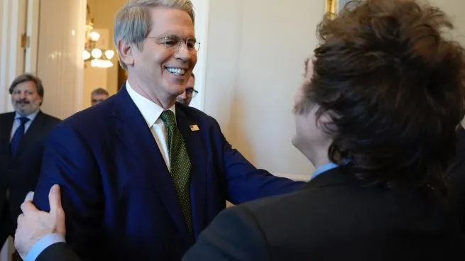 Desde Estados Unidos destacan el liderazgo de Milei y ubican a la Argentina como eje regional