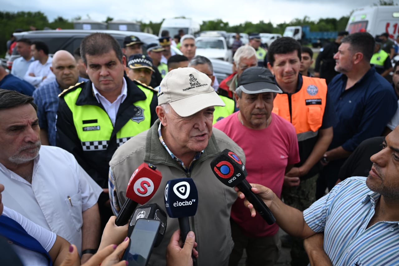 Jaldo mantuvo contacto con el Gobierno nacional por las inundaciones en Tucumán
