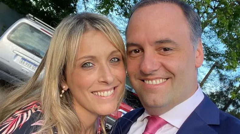 Viaje de Adorni a Nueva York: investigan pasajes por US$10 mil