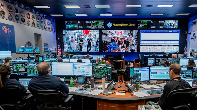 Regreso histórico: la misión Artemis II vuelve a la Tierra tras su viaje alrededor de la Luna