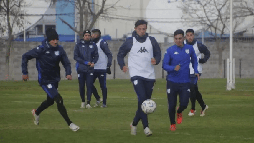 Atlético Tucumán volvió al trabajo y espera refuerzos
