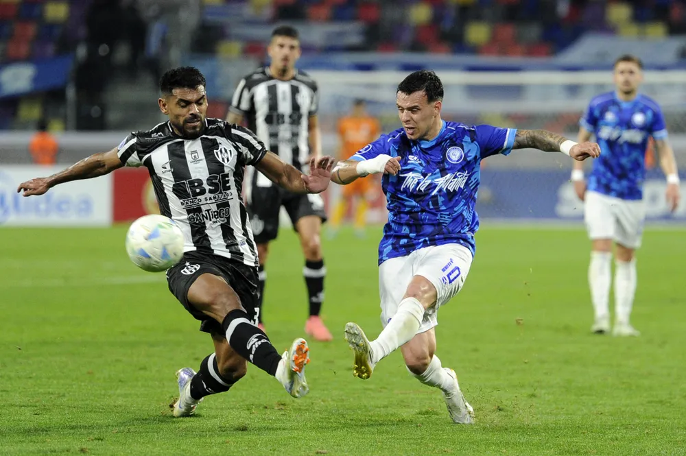 Central Córdoba empató con Cerro Largo y buscará la clasificación en Uruguay