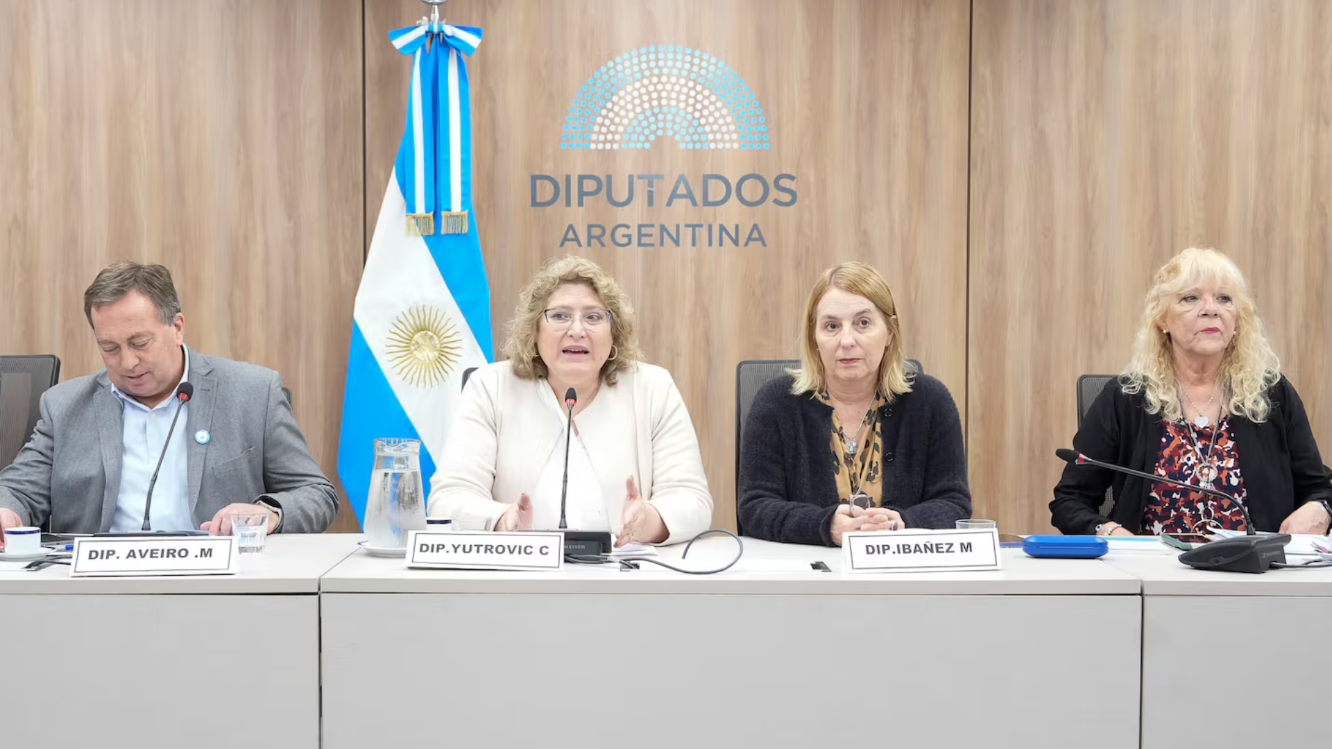 Intendentes del interior alzaron la voz en el Congreso y lograron respaldo político por fondos y obra pública