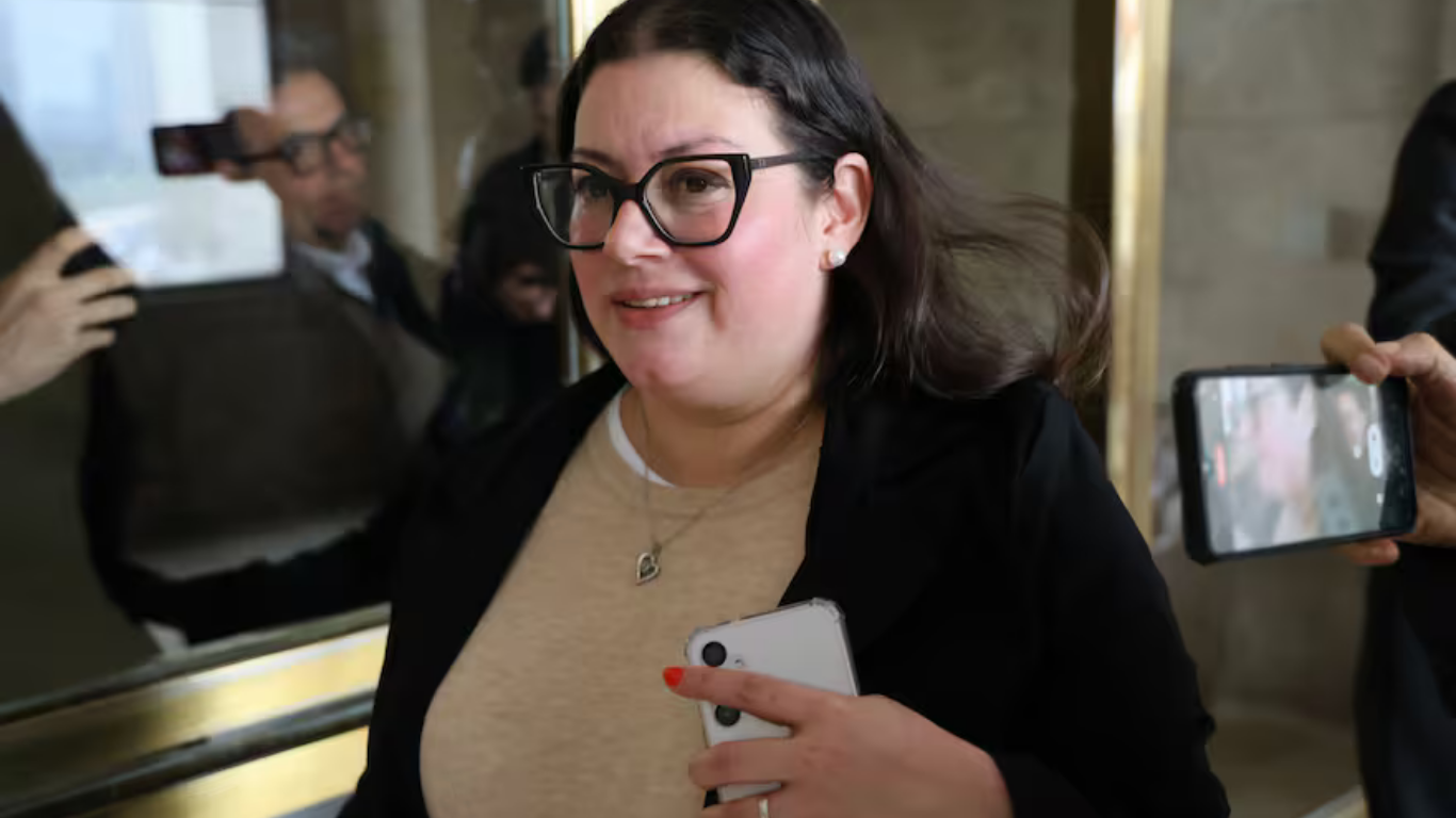 Condenan a la esteticista de Fabiola Yañez por ejercer la medicina sin autorización