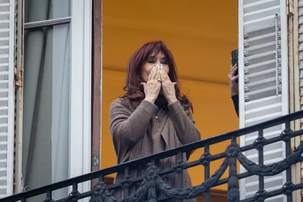 Vialidad: fiscales piden retener bienes de los condenados