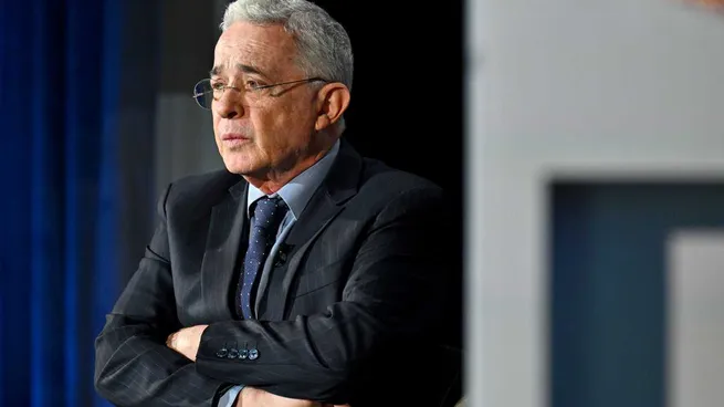 La Justicia colombiana declara culpable al expresidente Uribe