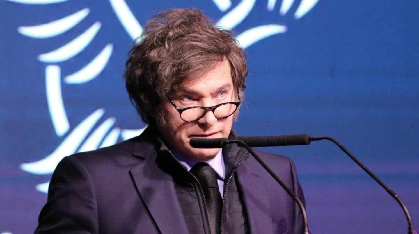 Milei se comparó con Menem y defendió su gestión: “Logramos bajar la inflación más rápido y sin expropiaciones”