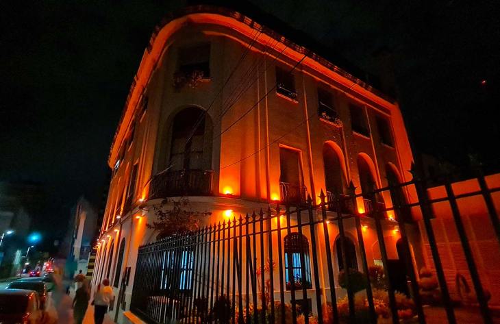 El Siprosa se ilumina por el Día de la Calidad y Seguridad del Paciente