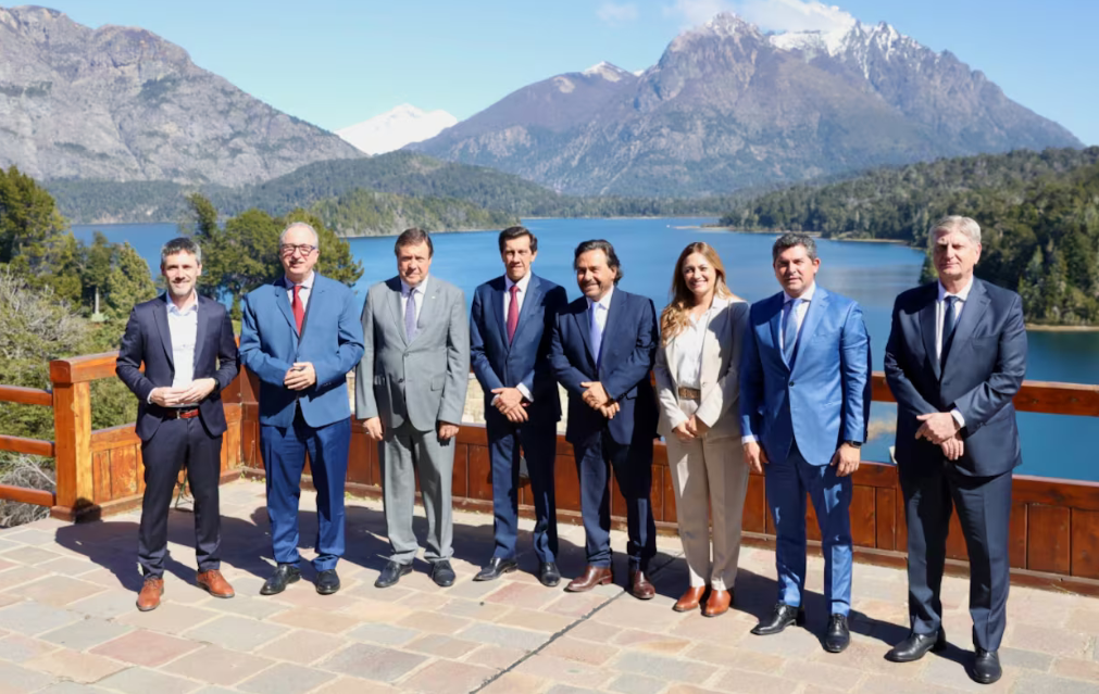 Gobernadores tienden puentes con Milei, pero condicionan acuerdos al resultado electoral