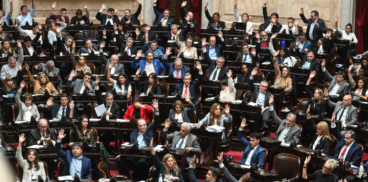 Diputados opositores exigen transparencia sobre la suspensión de retenciones y llaman a funcionarios al Congreso