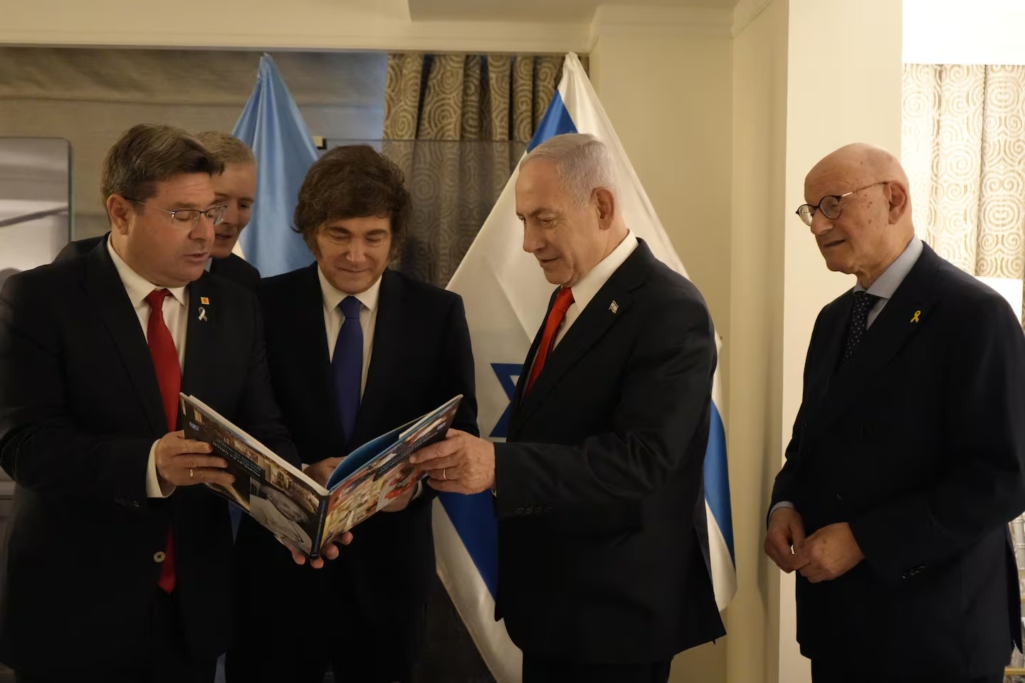 Milei se reunió con Netanyahu y reafirmó apoyo a Israel mientras buscó la liberación de rehenes argentinos