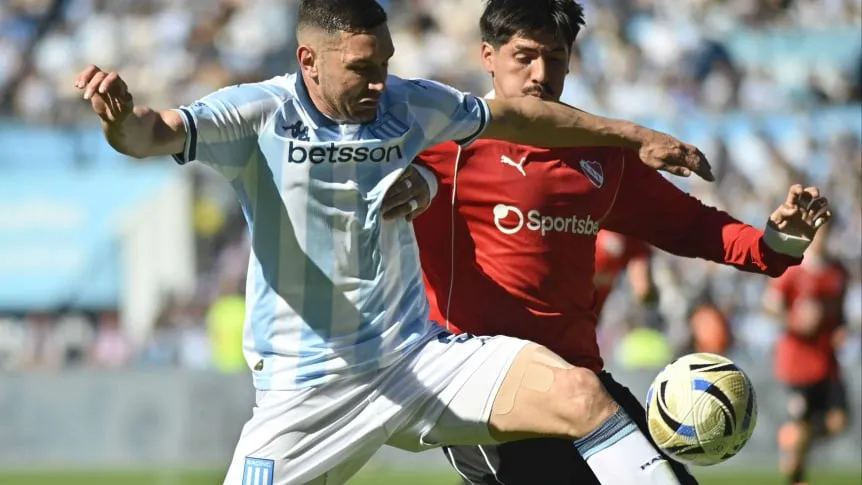 Racing e Independiente empataron sin goles en un clásico parejo