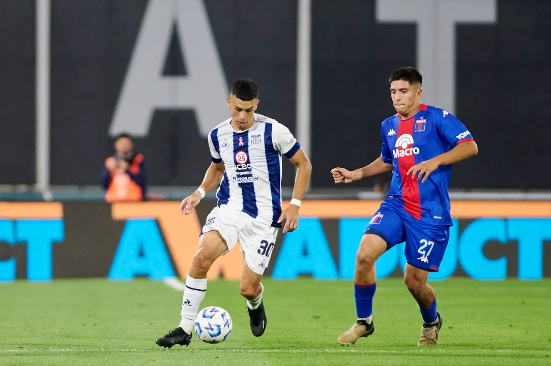 Tigre y Talleres se enfrentan en Victoria en un duelo clave