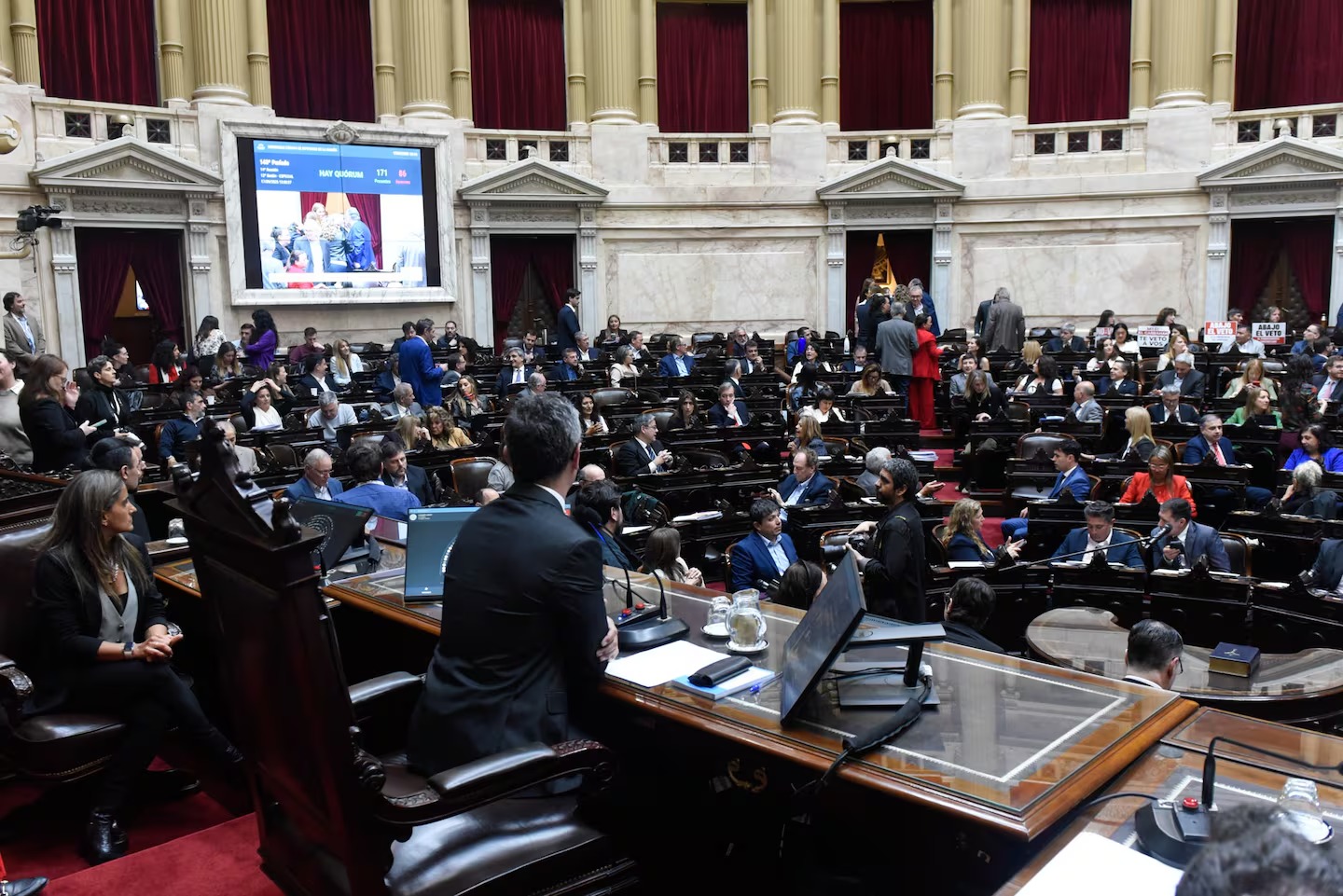 El Senado reclama el envío de la ley de DNU y aumenta la tensión con la Cámara Baja