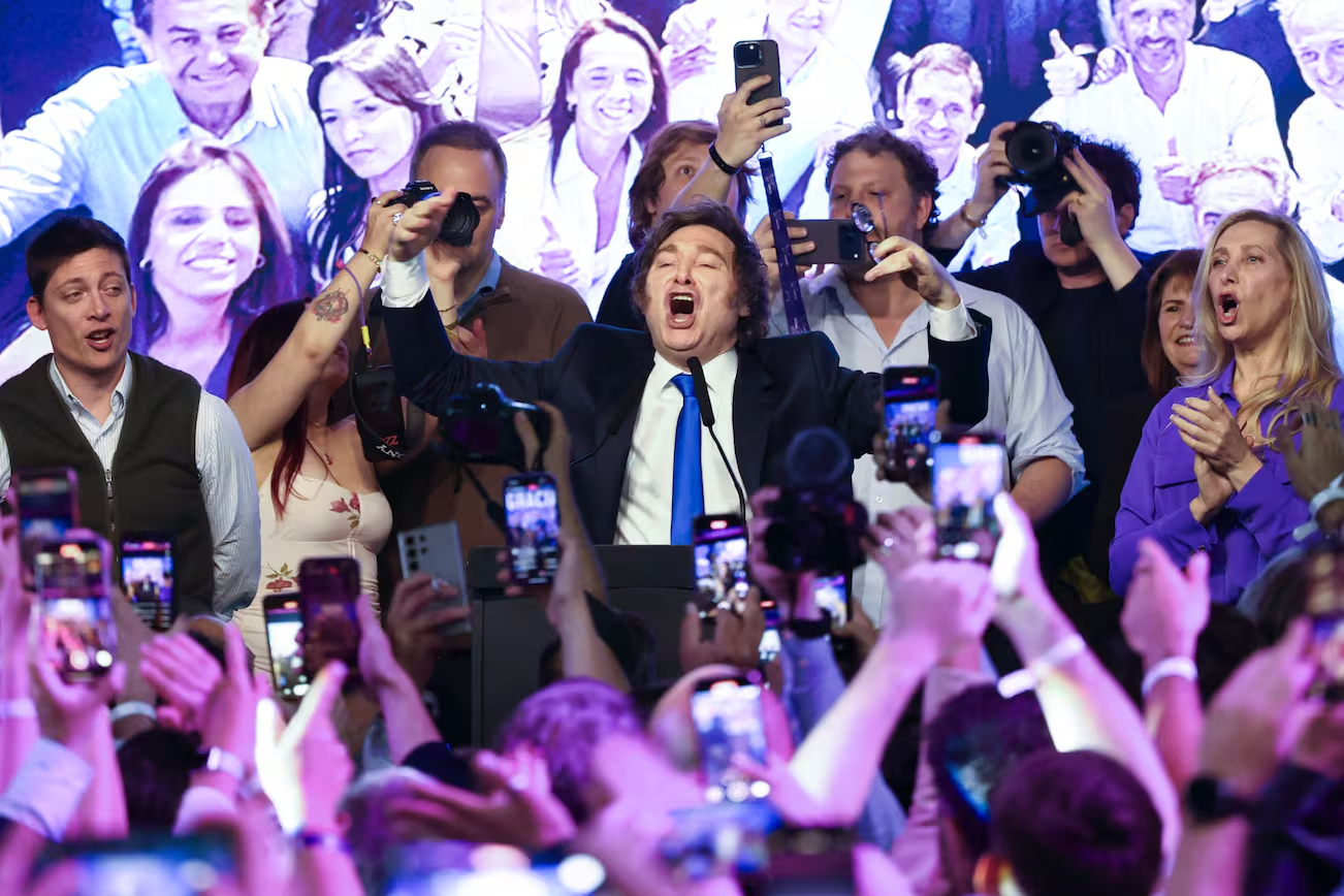 La Libertad Avanza arrasa en las elecciones y se impone en Buenos Aires