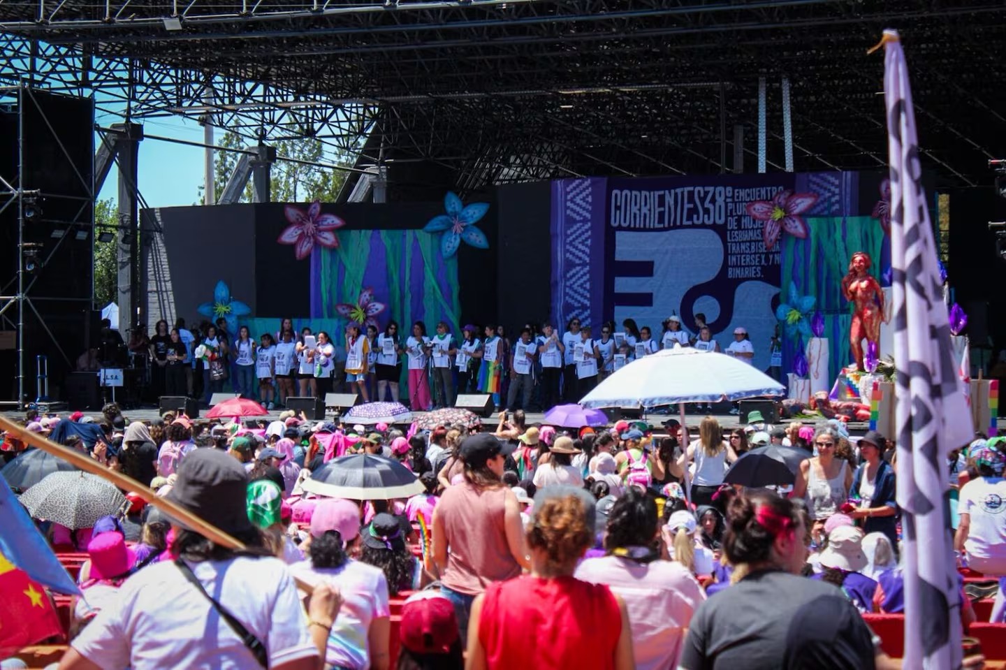 Cristina Kirchner reapareció desde su prisión domiciliaria con fuertes críticas al Gobierno