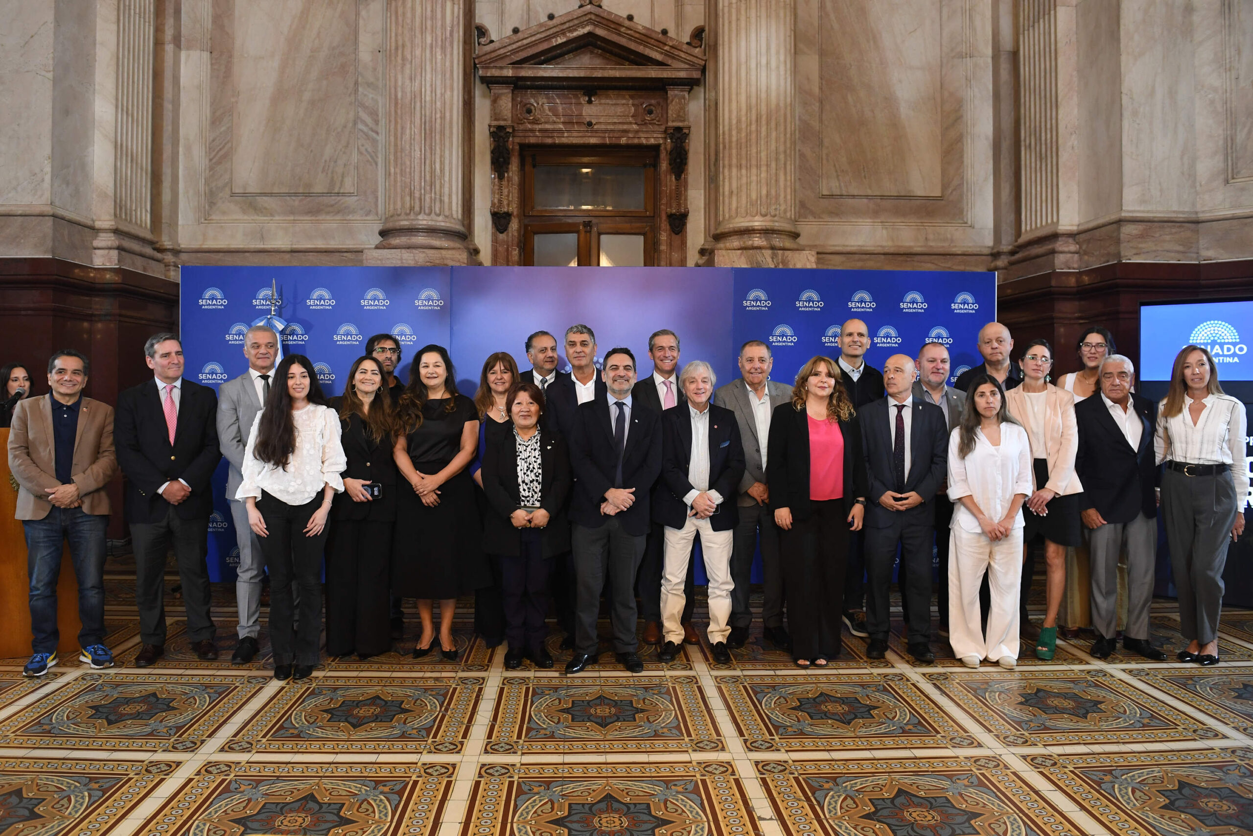 El Senado presentó “La Noche de las Casas de Provincia” con un fuerte mensaje federal y participación destacada de Tucumán