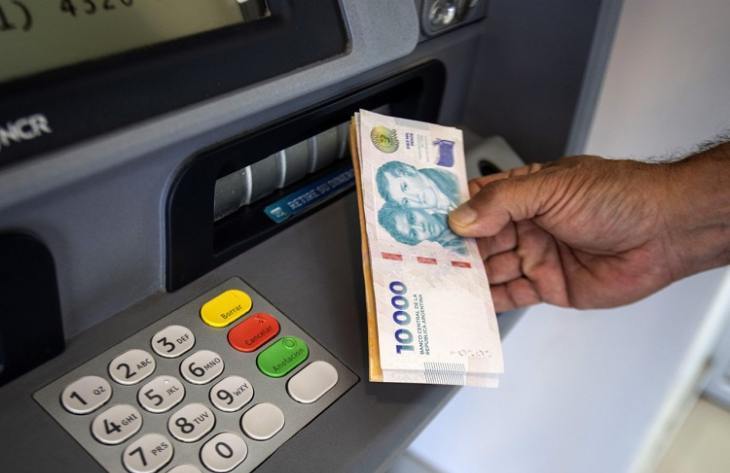 El jueves 27 arranca el pago del sueldo de noviembre para estatales