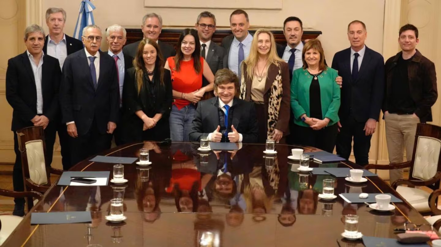 Milei encabezó la primera reunión con su renovado gabinete en Casa Rosada