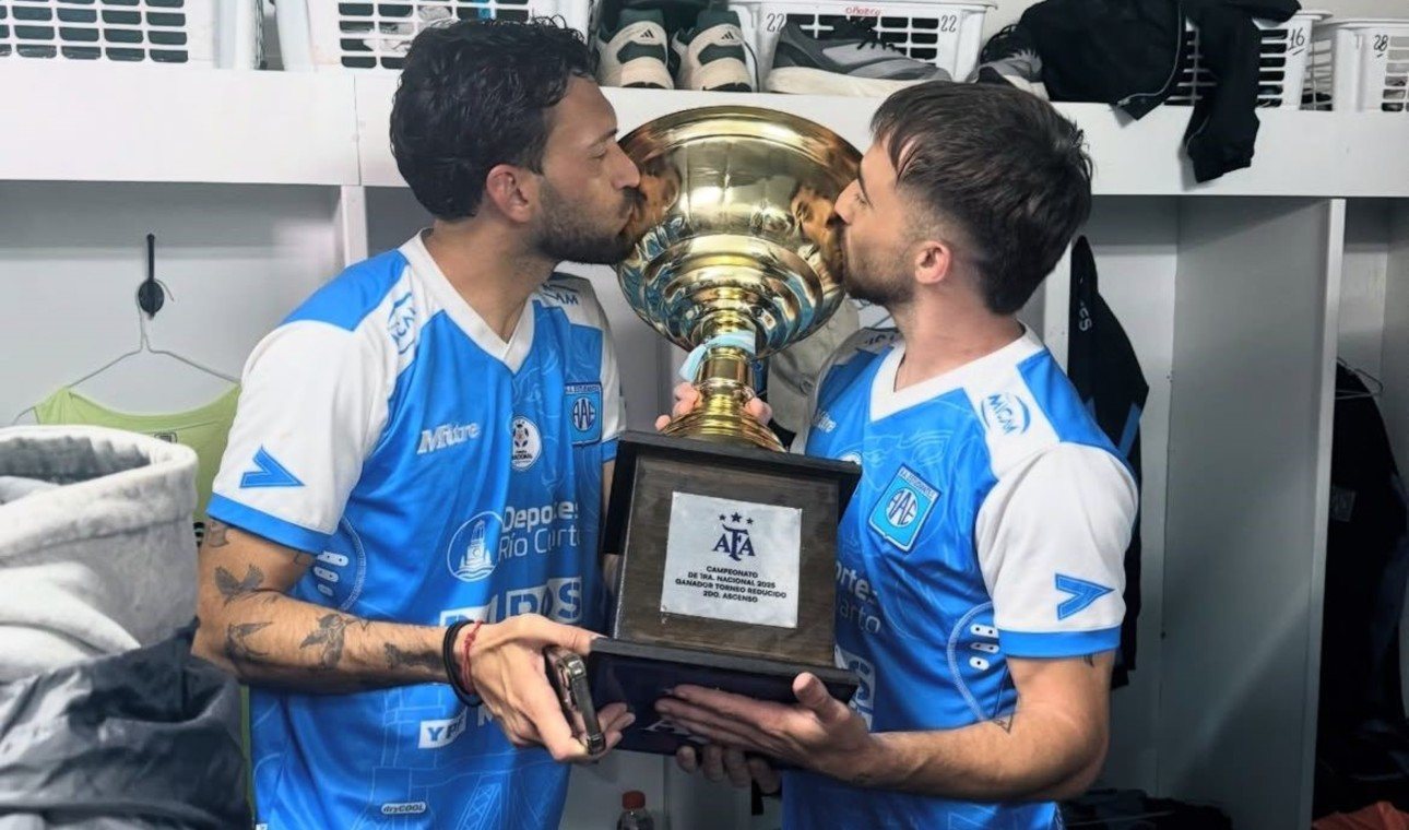Estudiantes de Río Cuarto ascendió a Primera tras imponerse en la serie ante Deportivo Madryn