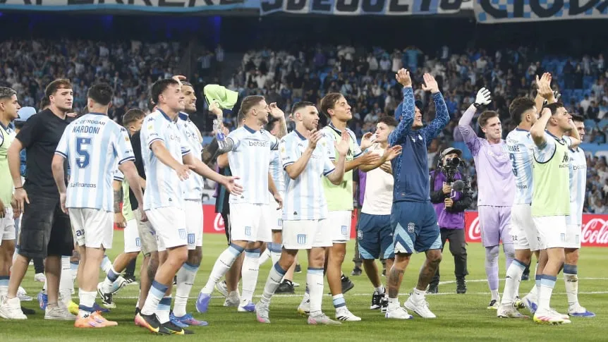Racing dio el golpe ante River y avanzó a cuartos del Torneo Clausura