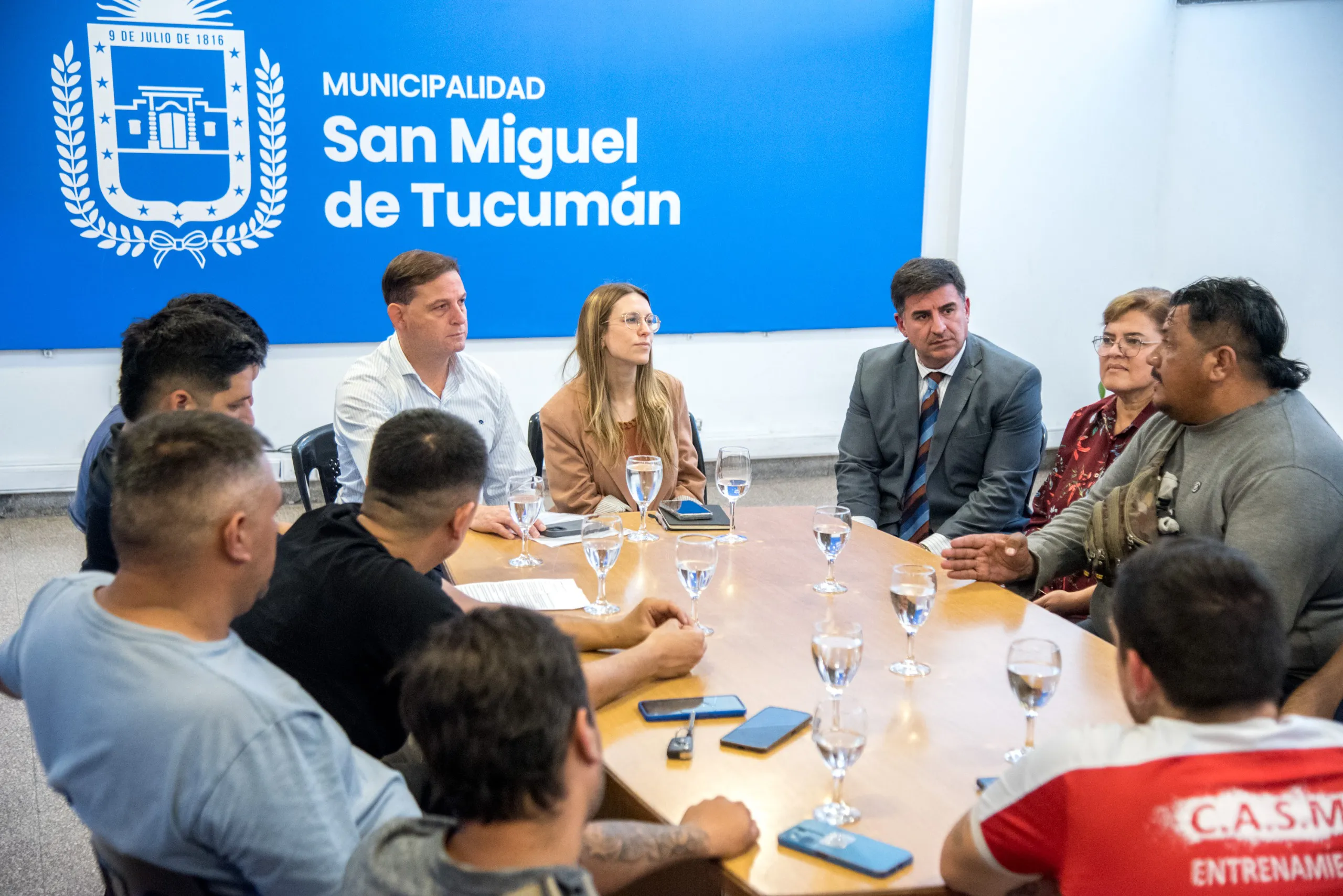 El Municipio escuchó a taxistas autoconvocados y ratificó que la regulación de las apps depende del Concejo Deliberante