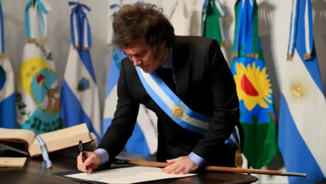 Milei firmará este viernes el decreto para convocar a sesiones extraordinarias en diciembre
