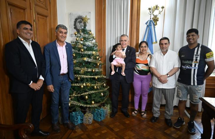 Jaldo recibe a Ainoa tras su trasplante de hígado