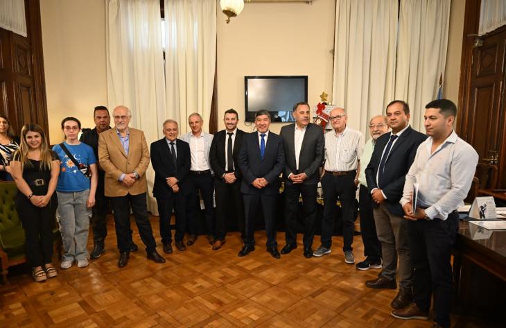 Tucumán presenta la Canasta Navideña para familias