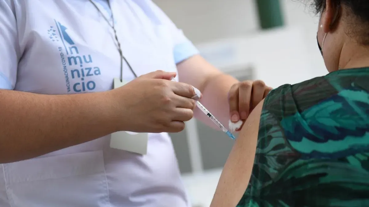 El Vacunatorio de la Familia abrirá este sábado para completar esquemas contra el dengue