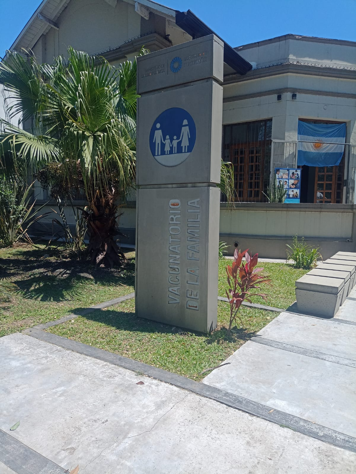 Medina Ruiz destacó la vacunación de fin de semana y el compromiso del equipo sanitario