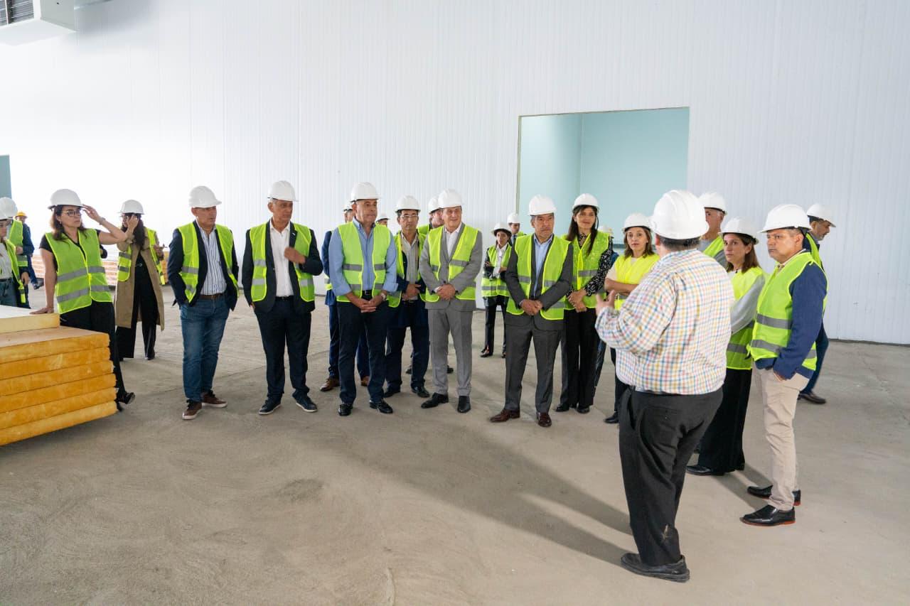 Acevedo supervisa avances del nuevo Centro Logístico Sostenible de Fríos del Norte