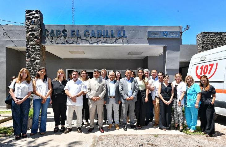 Acevedo recorrió El Cadillal y supervisó el operativo sanitario del Plan Verano