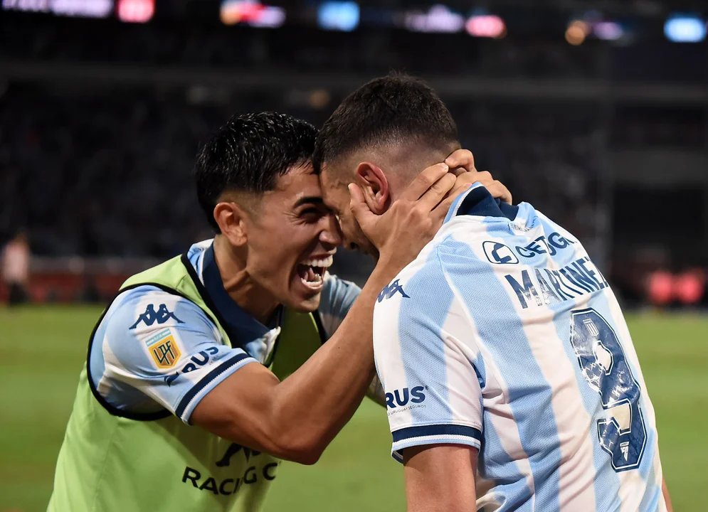 Racing cierra su pretemporada ante la Universidad de Chile antes del inicio del Torneo Apertura