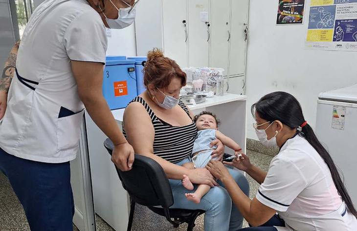 El Vacunatorio del Hospital Avellaneda mantiene su atención durante las vacaciones