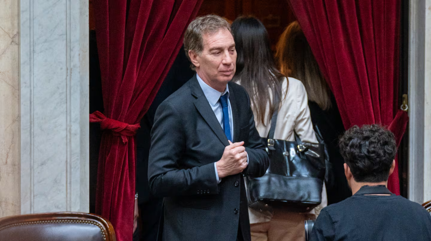 Santilli inicia una semana clave de gestión