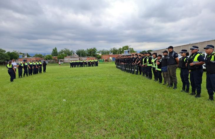La Policía lanzó un megaoperativo de seguridad en barrios de la capital