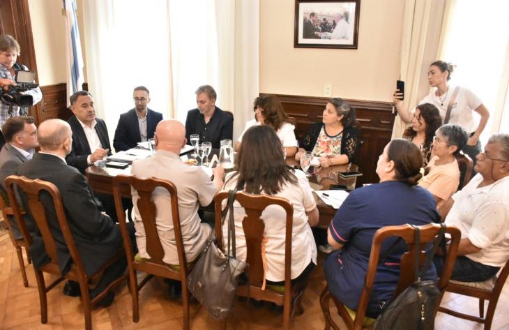 El Gobierno provincial inició nuevas reuniones paritarias con gremios de la salud por la recomposición salarial