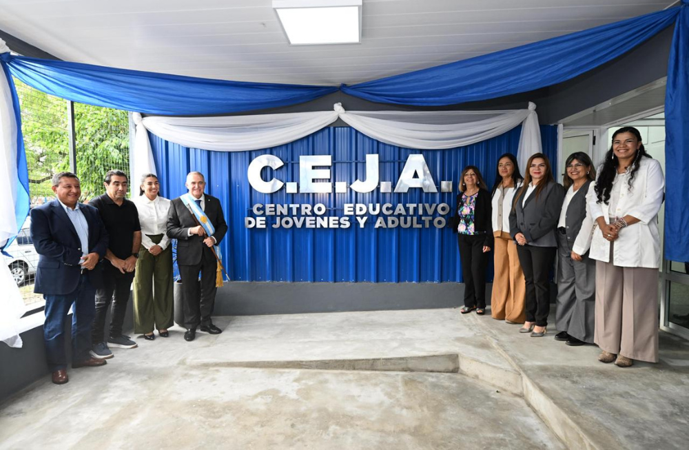 Jaldo inauguró el Centro Educativo de Jóvenes y Adultos de Aguilares