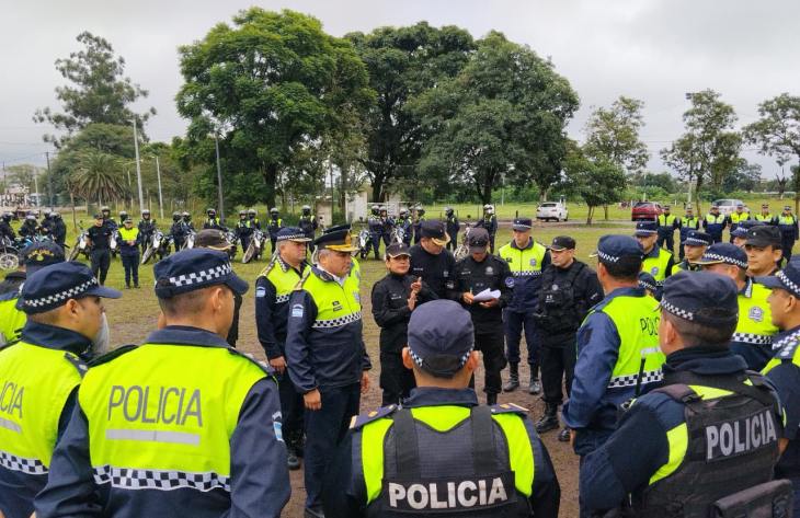 Refuerzan controles y presencia policial en el Este tucumano con un amplio operativo preventivo