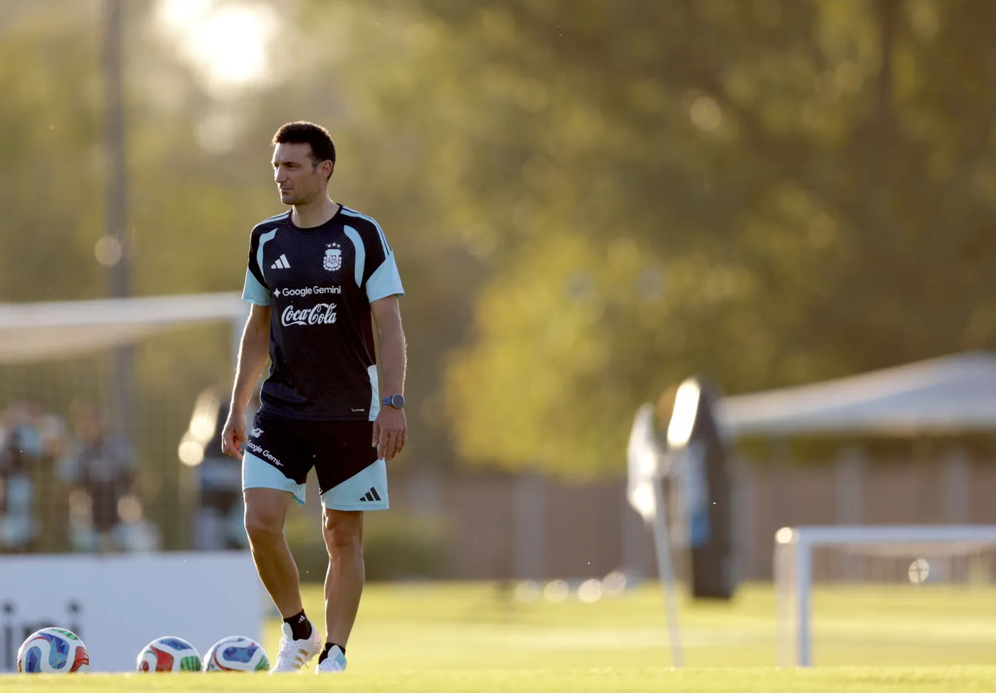 Scaloni define el equipo de la Selección argentina para enfrentar a Mauritania