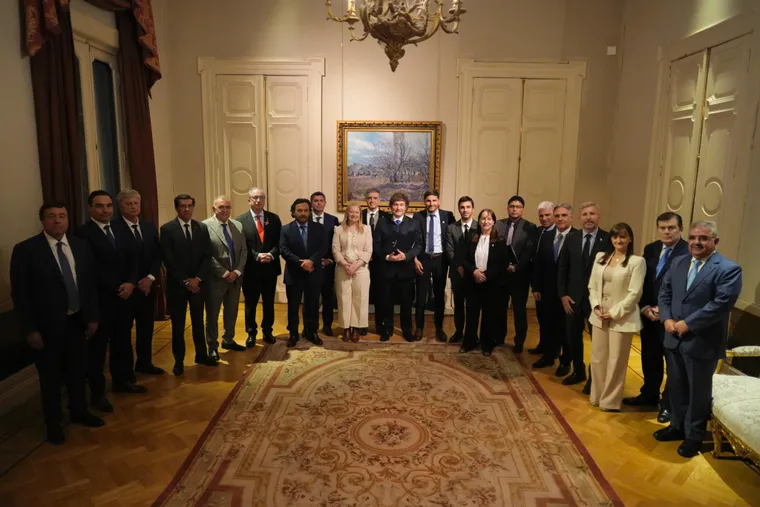 Gobernadores viajan a Estados Unidos para promover inversiones junto al gobierno de Milei