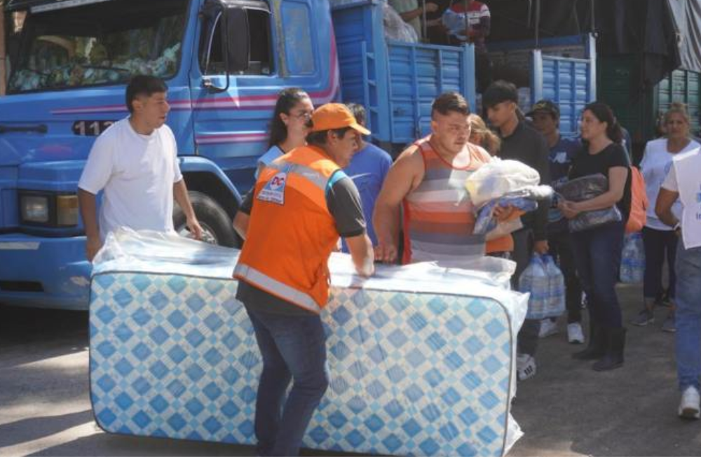 Santa Ana: ya asistieron a 1.696 familias y continúa el operativo
