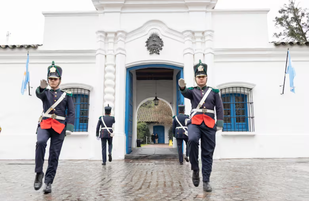 Tucumán: nuevo relevo de puestos de la Guardia de Honor en la Casa Histórica