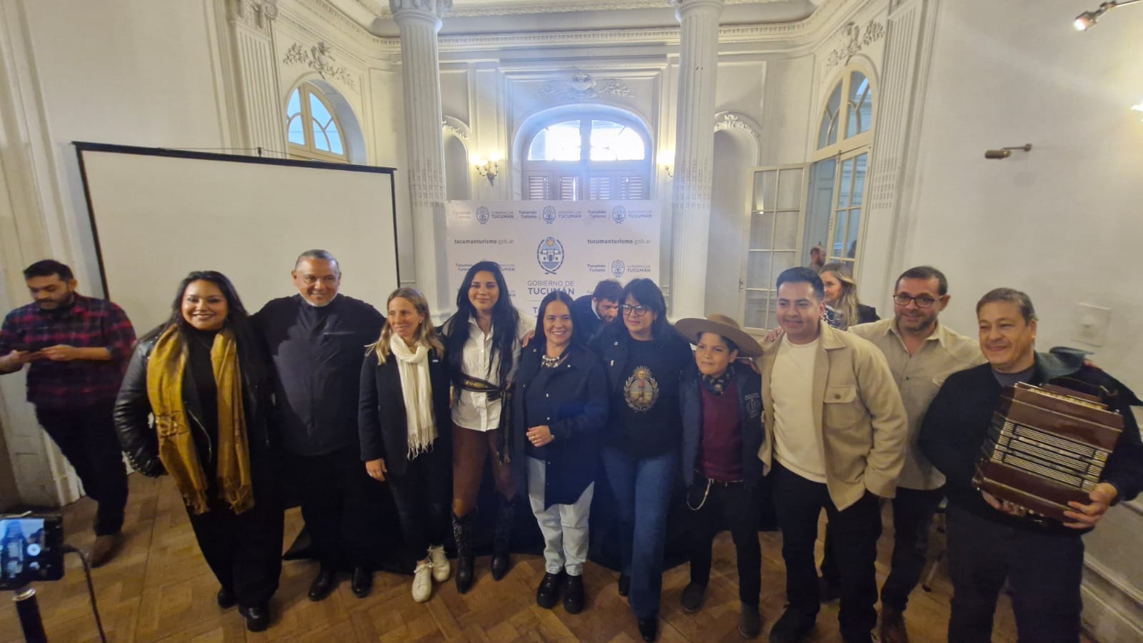 La segunda edición de Luna Cantora promete una gran noche del folclore argentino