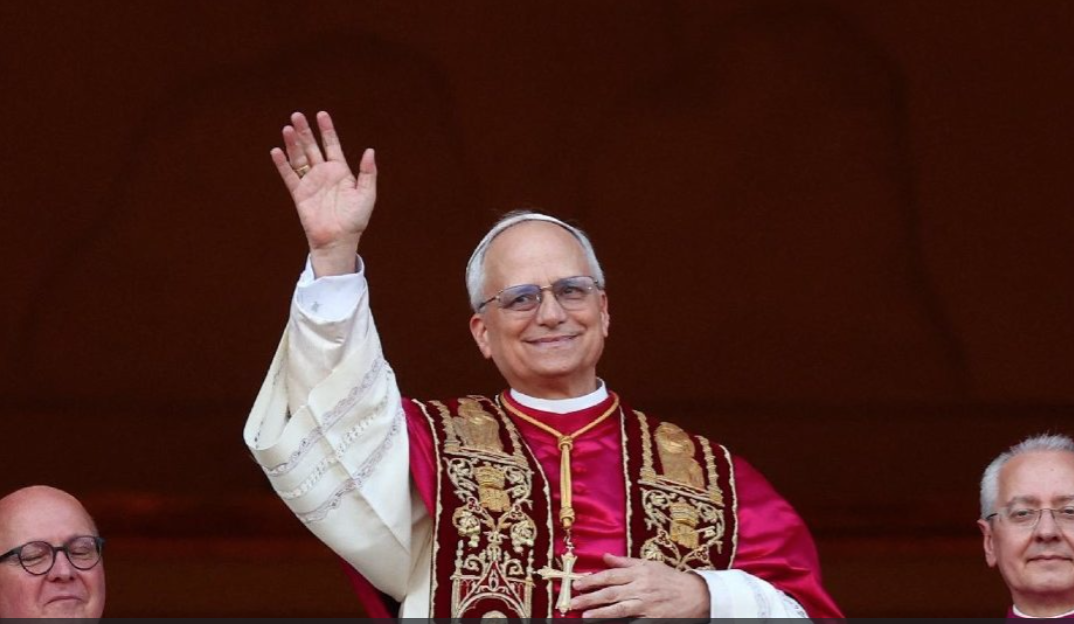 El papa León XIV advirtió con excomulgar a un grupo tradicionalista enfrentado al Vaticano