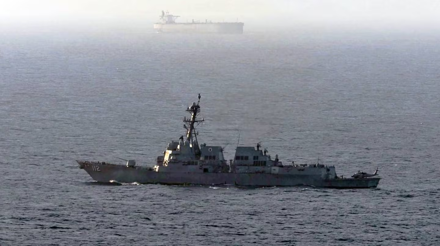 Estados Unidos interceptó un carguero rumbo a Irán y crece la preocupación por la crisis en Medio Oriente